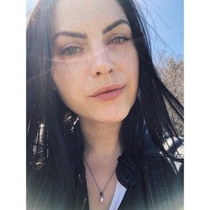 Meet your Posher, Mallory